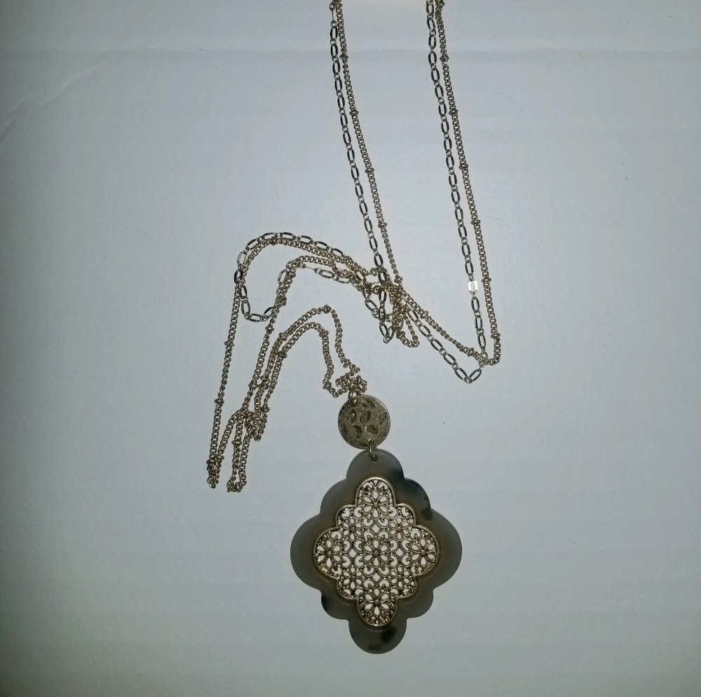 Ladies Necklace